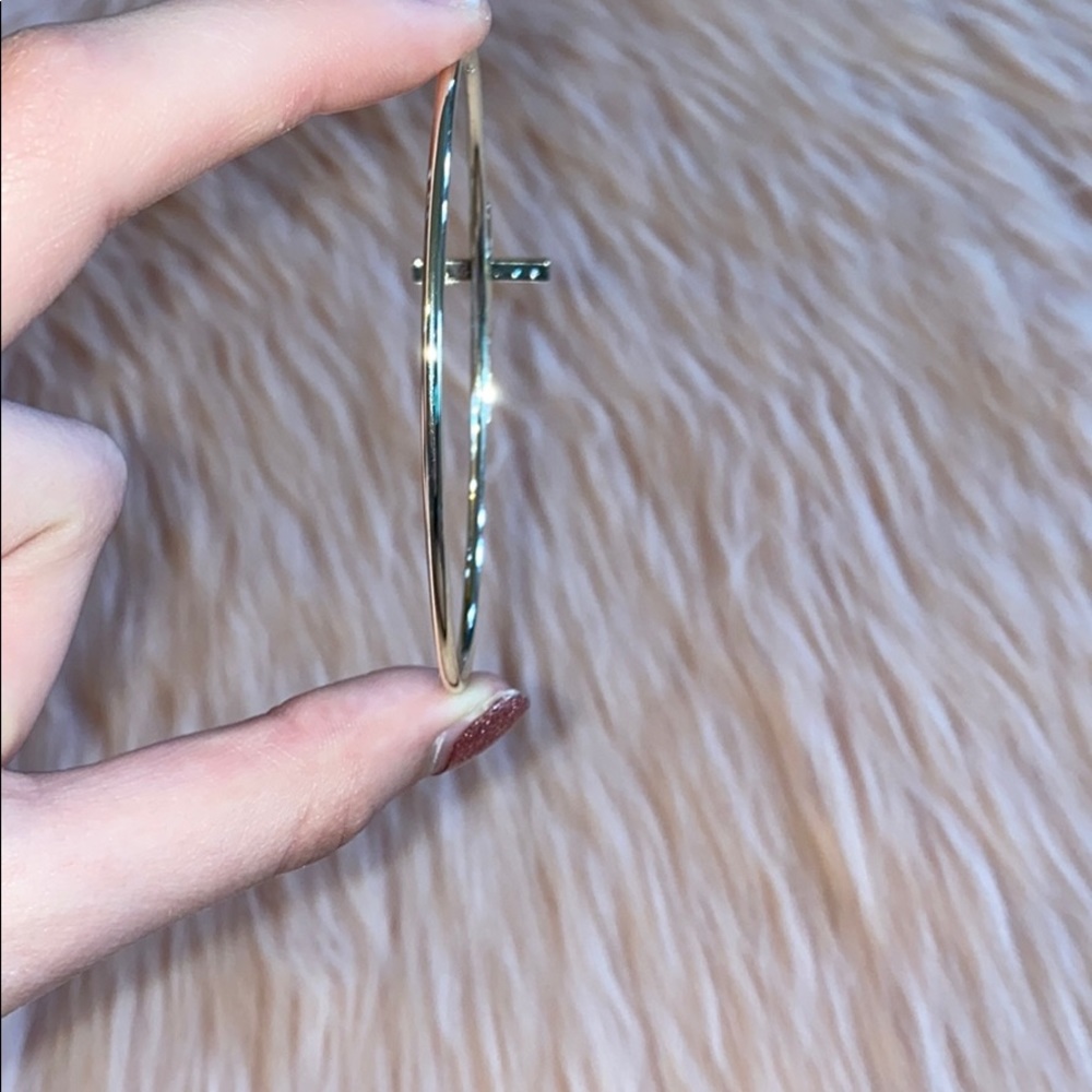 Cross Bangle - Picture 3 of 4